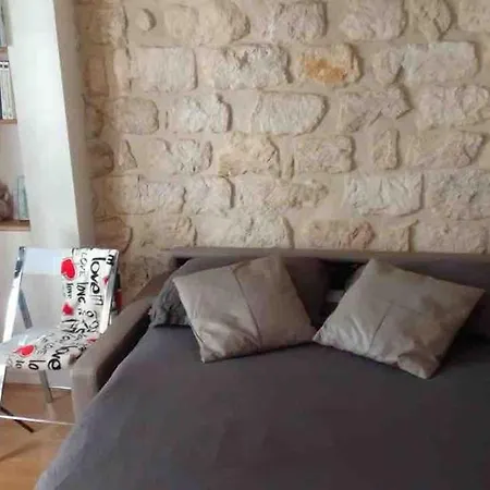 Lovely Medieval 1-bedroom In Le Marais Appartement *
